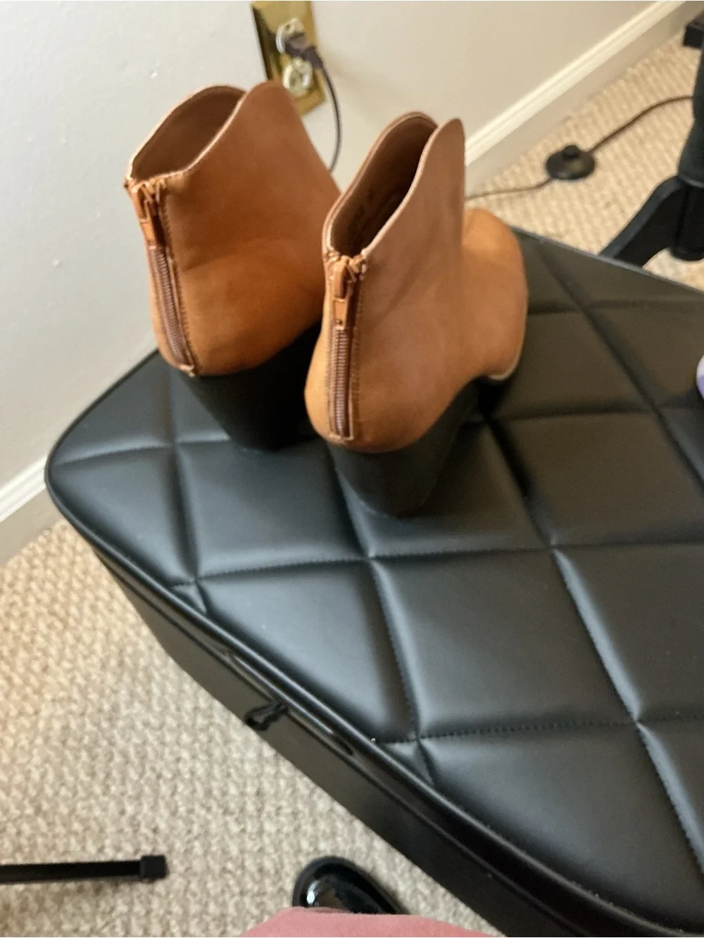 Sugar Cognac Ankle Booties Women’s Size 10 Block Heel Side Zip